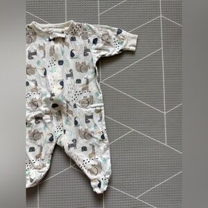 Small shop|Baby gender neutral white Animal Print short sleeve footies,novelty•